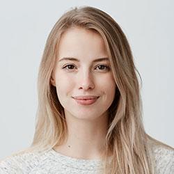 Photo client Isabelle Tran and position Founder, DevNest